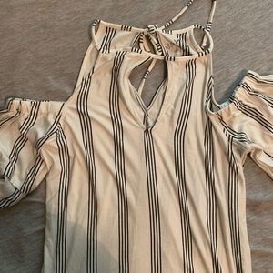 Open shoulder short sleeved shirt